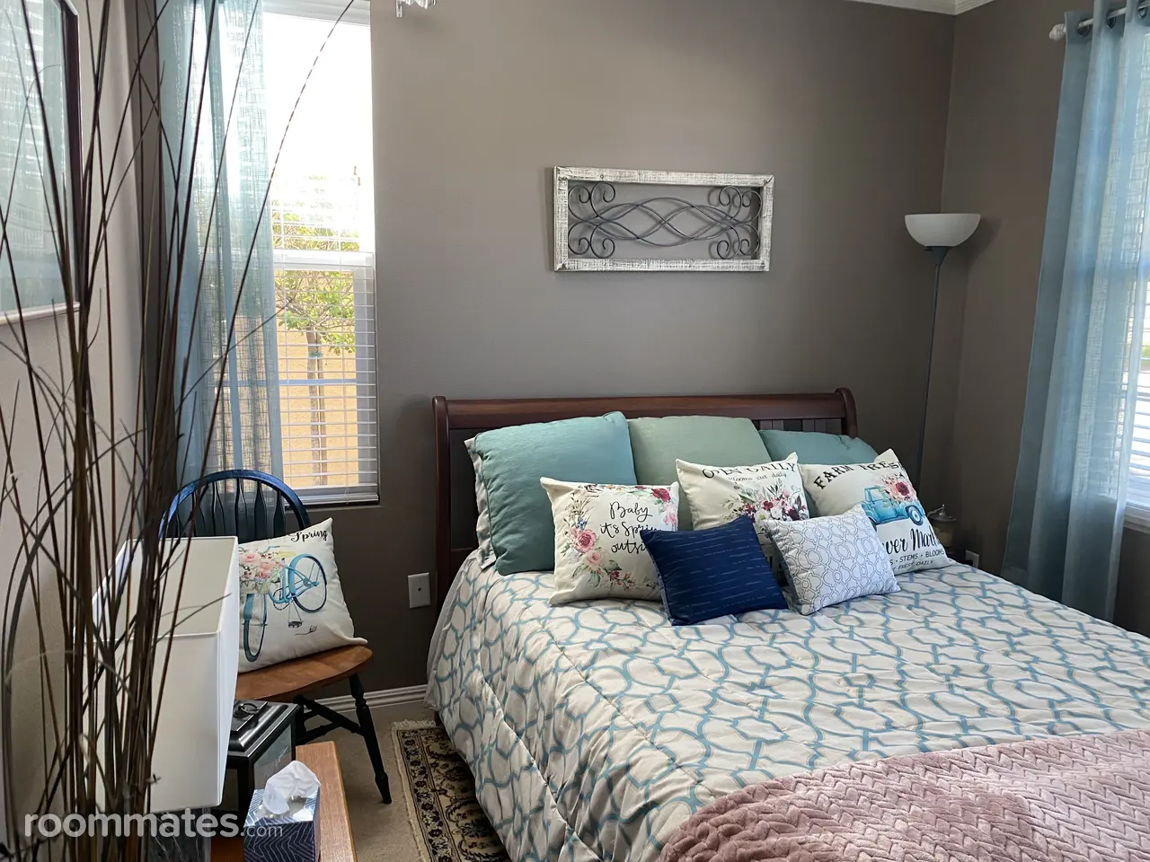 Profile photo 5 of 11