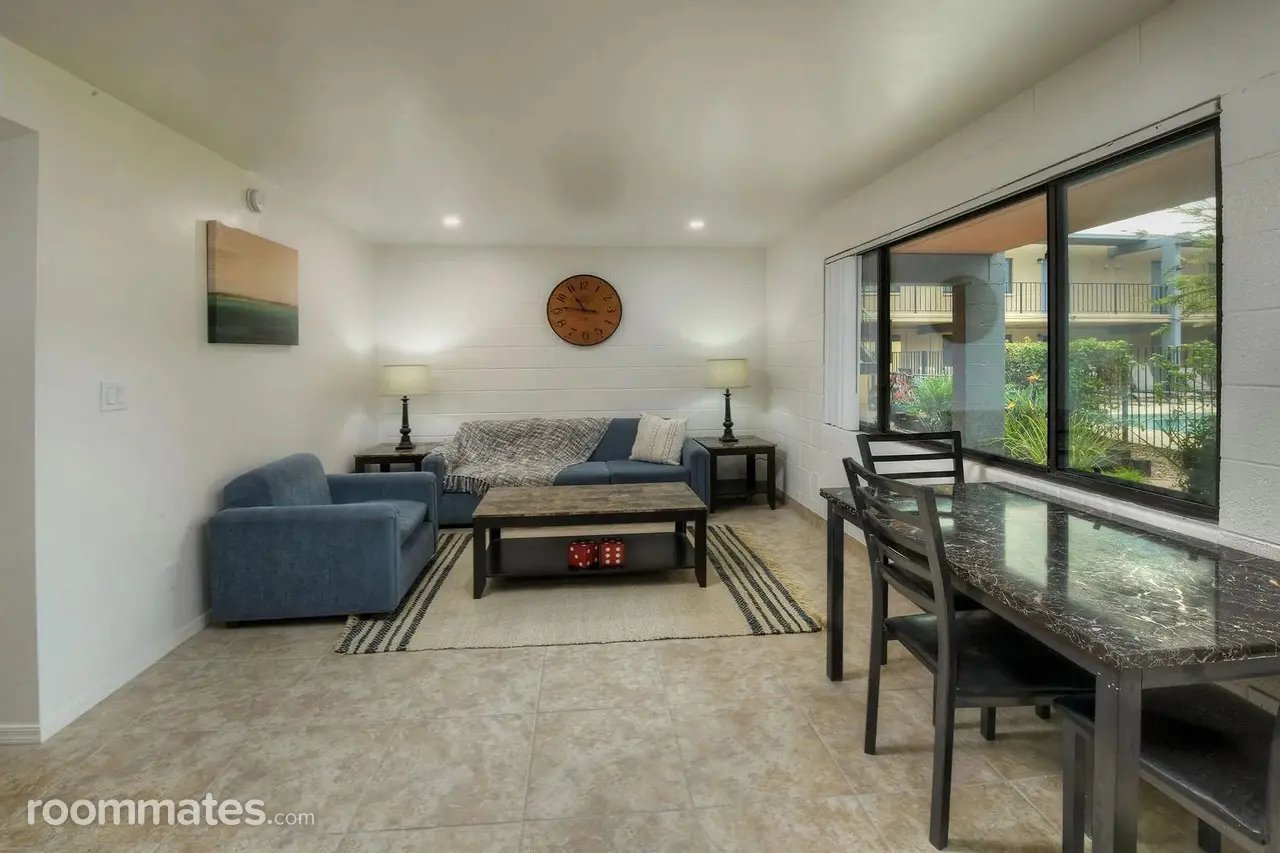 Profile photo 3 of 8