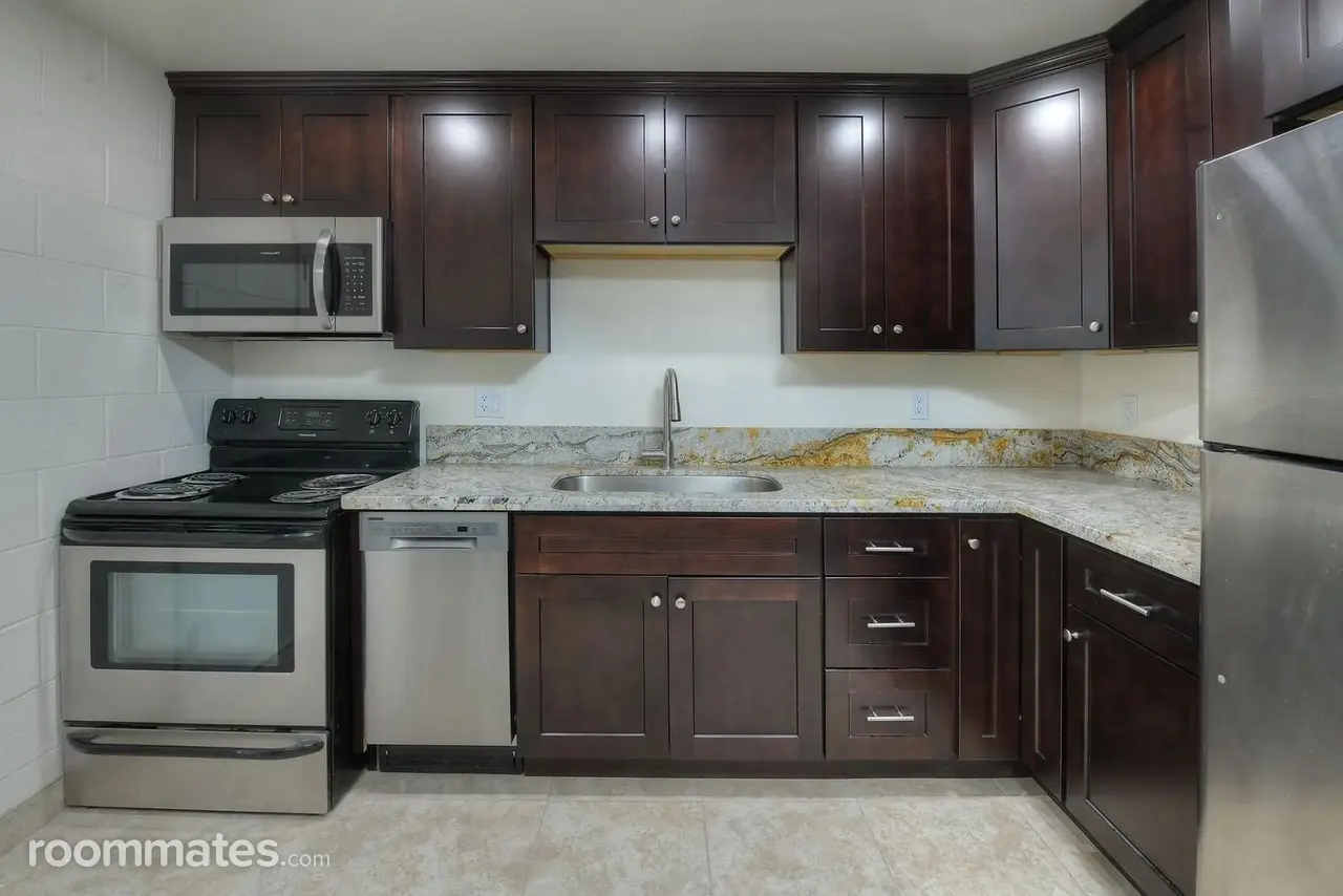 Profile photo 1 of 8