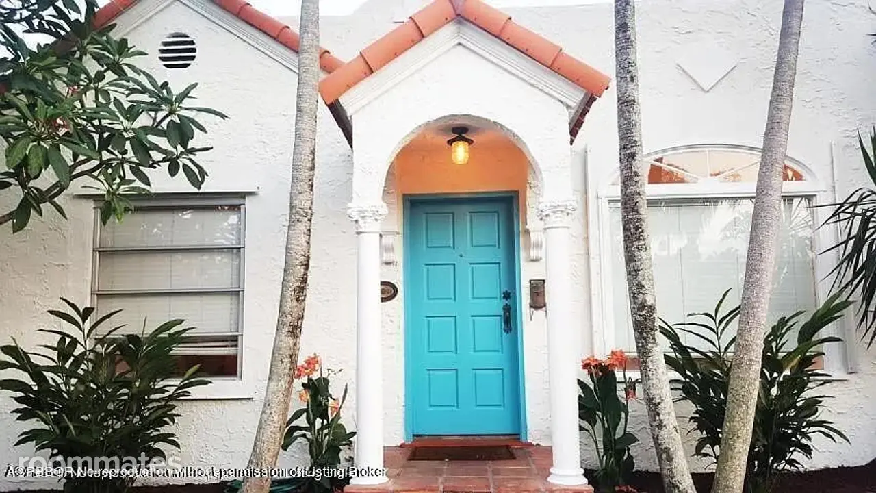 Profile photo 5 of 7