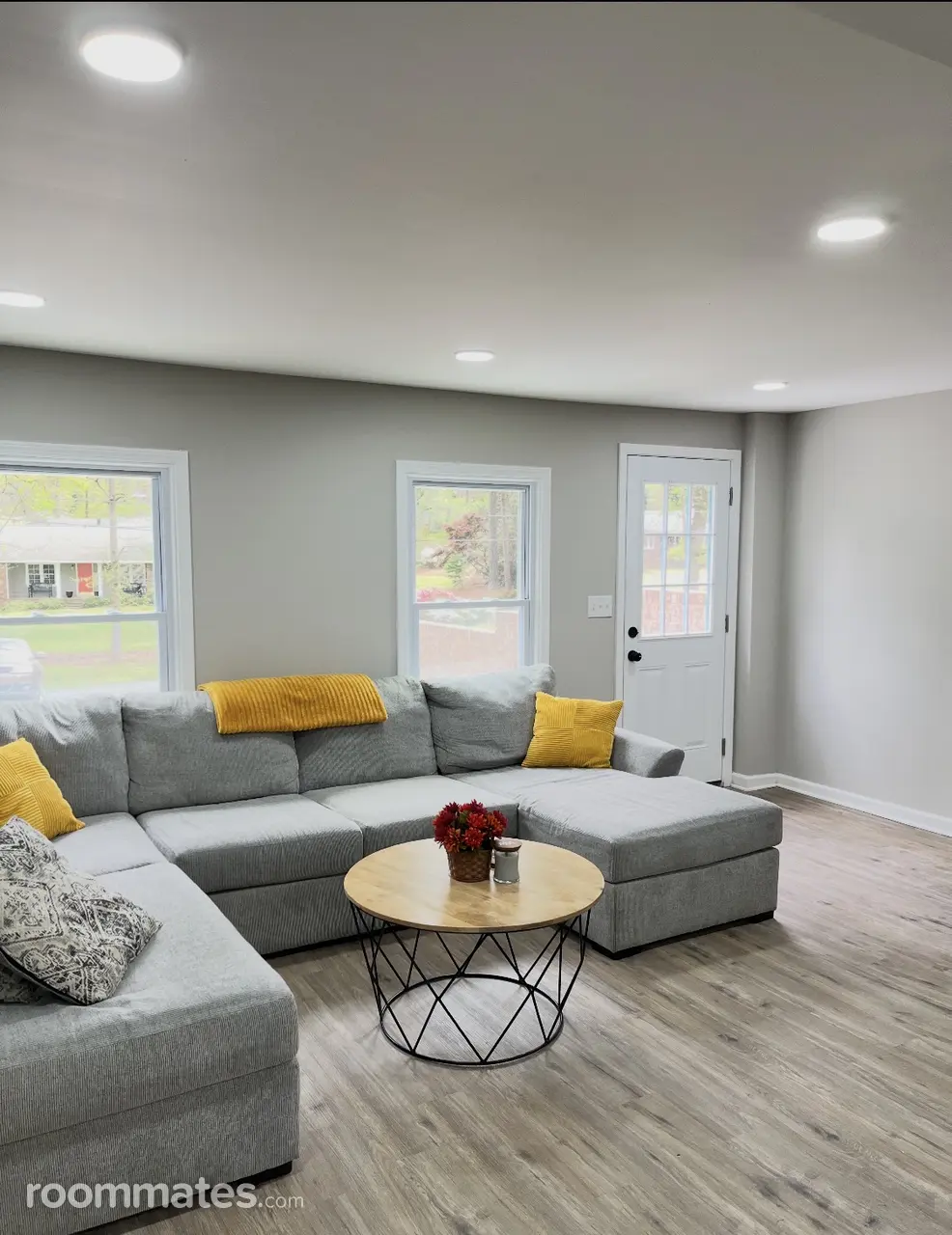 Profile photo 2 of 10