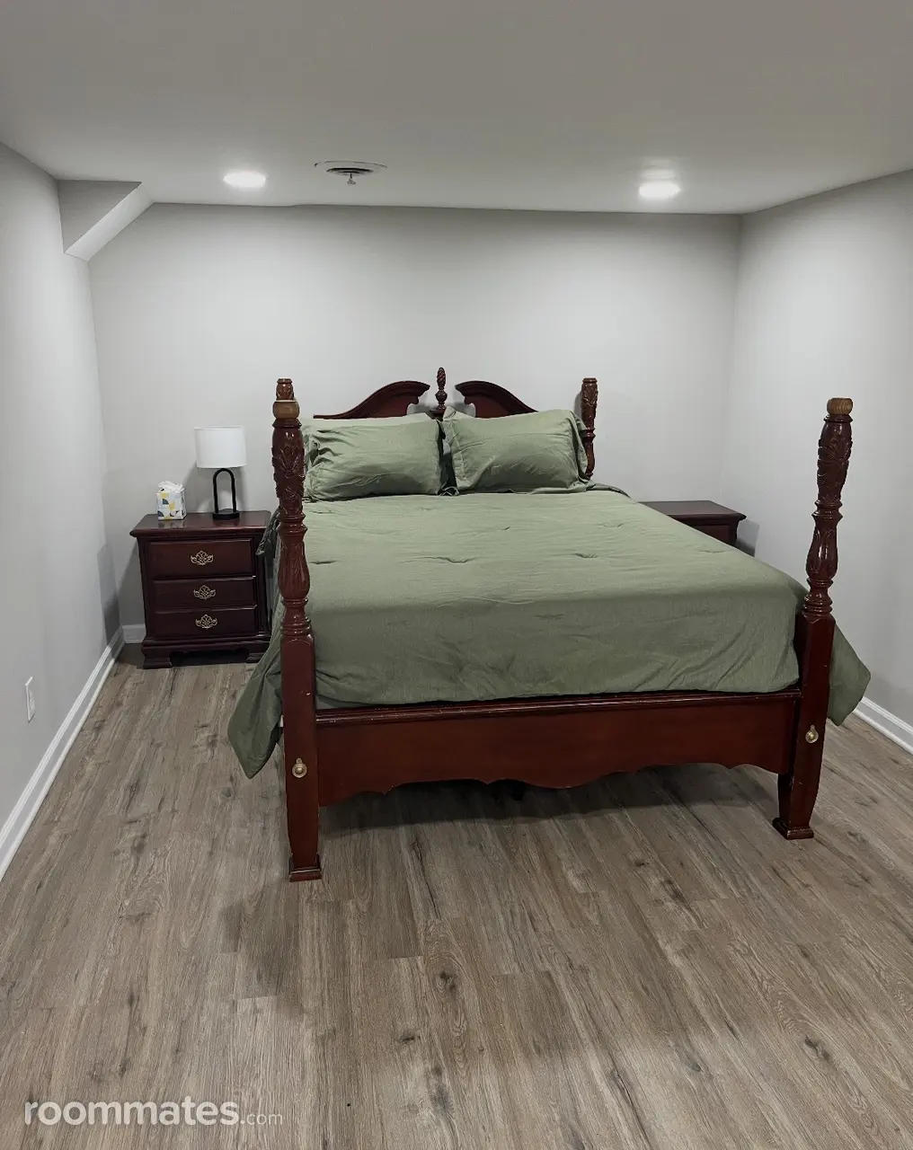 Profile photo 8 of 10