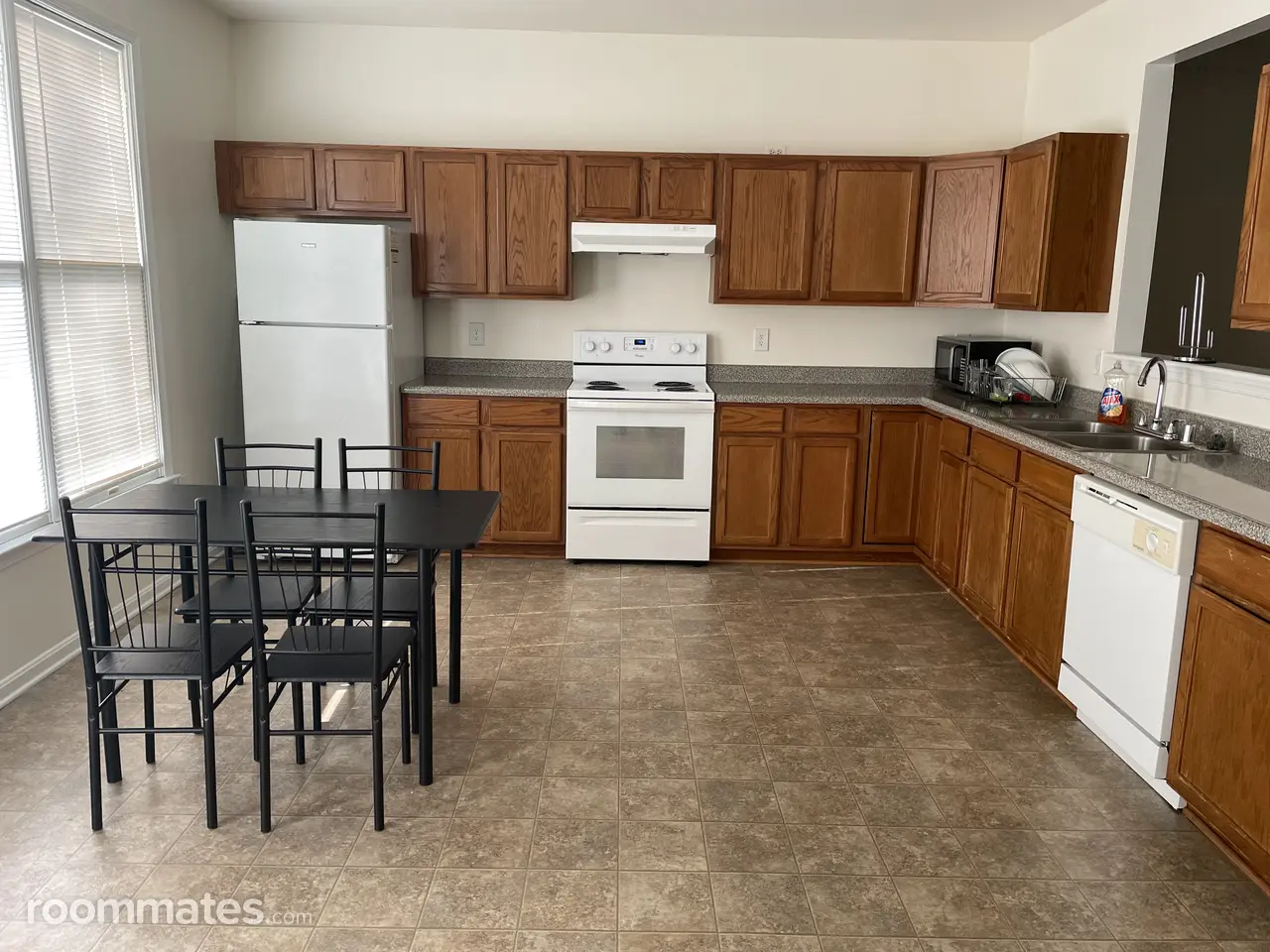 Profile photo 4 of 7