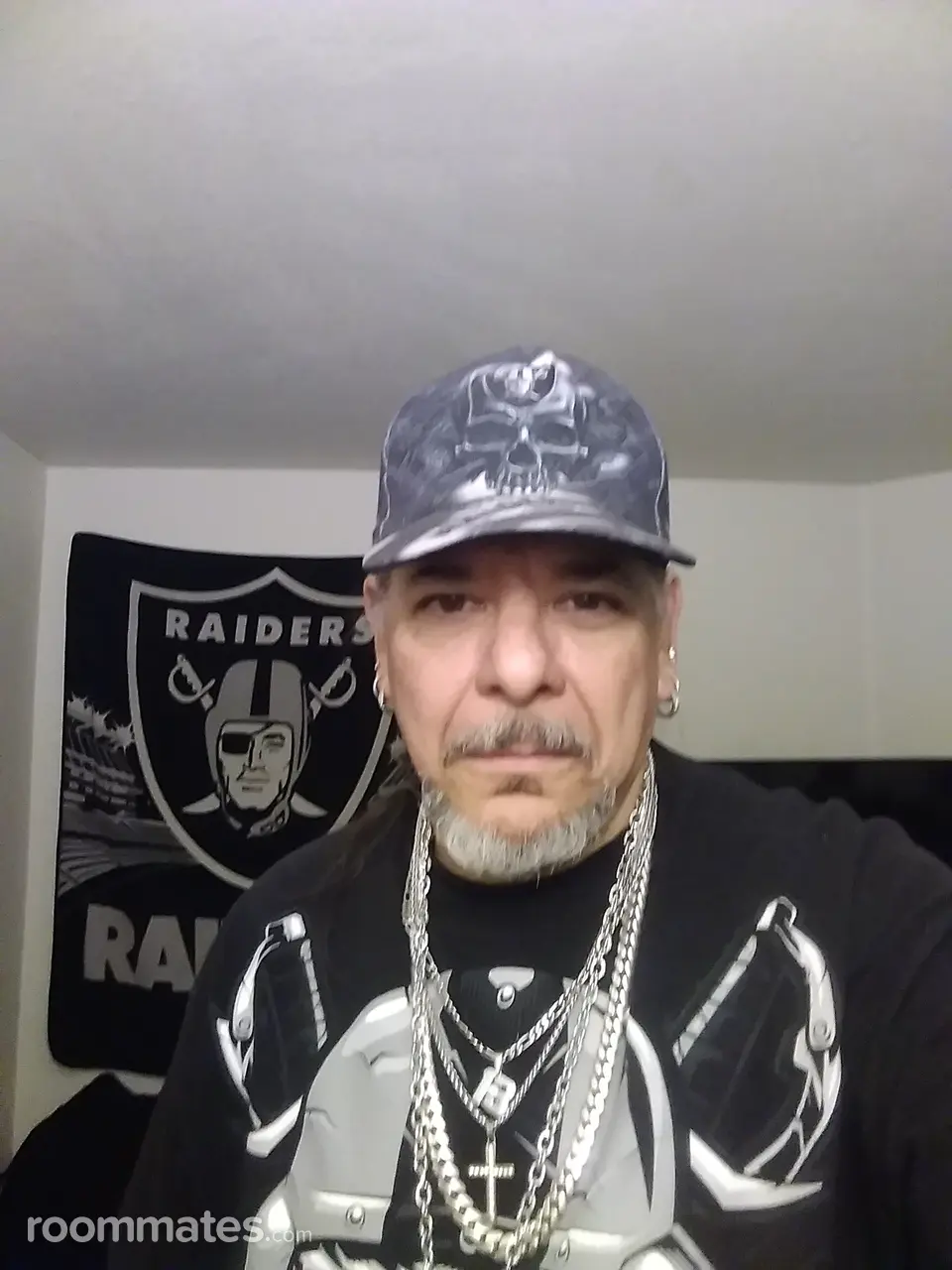 Profile photo 1 of 1