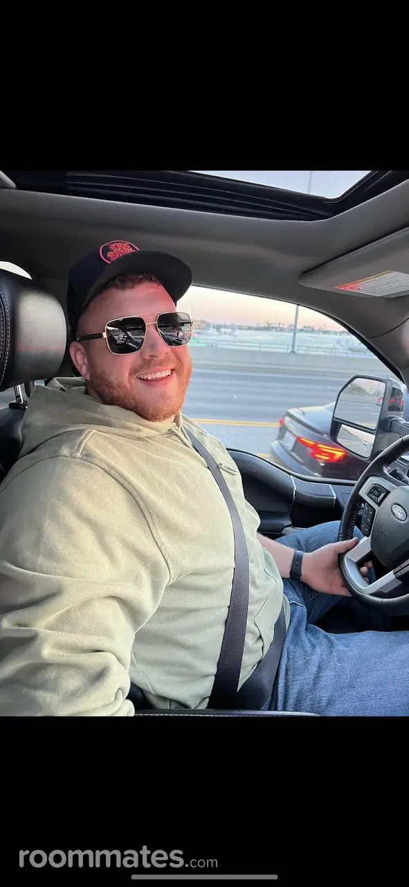 Profile photo 1 of 1