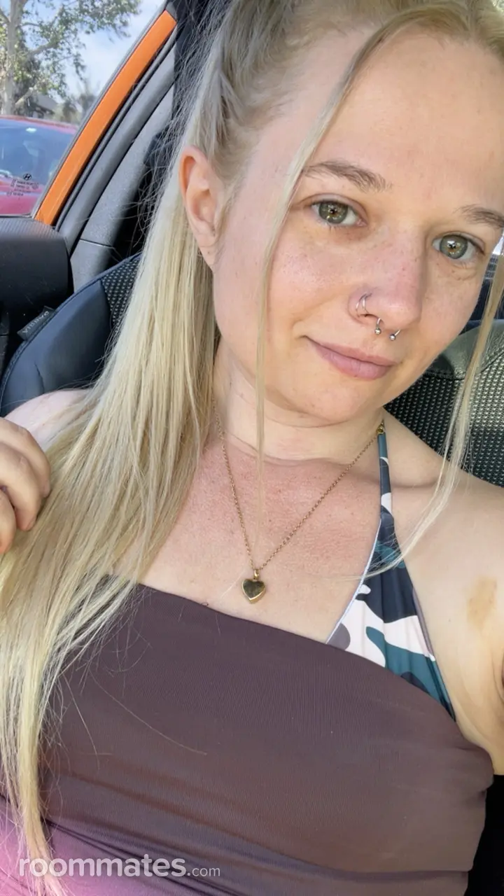 Profile photo 1 of 8