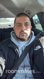 Roommate looking Oakland, CA, $1000