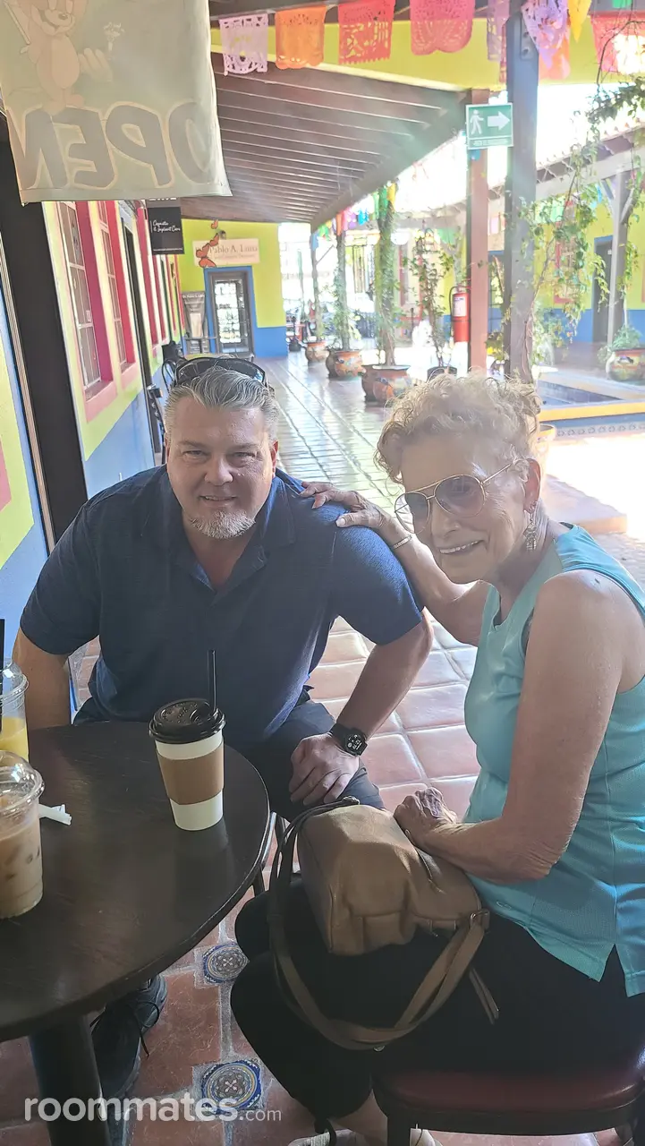 Profile photo 5 of 5