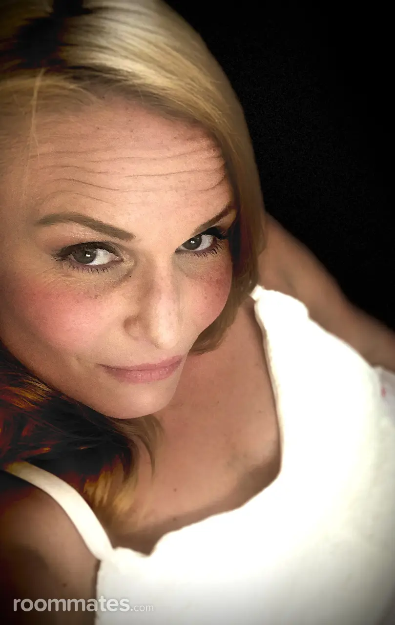 Profile photo 1 of 1