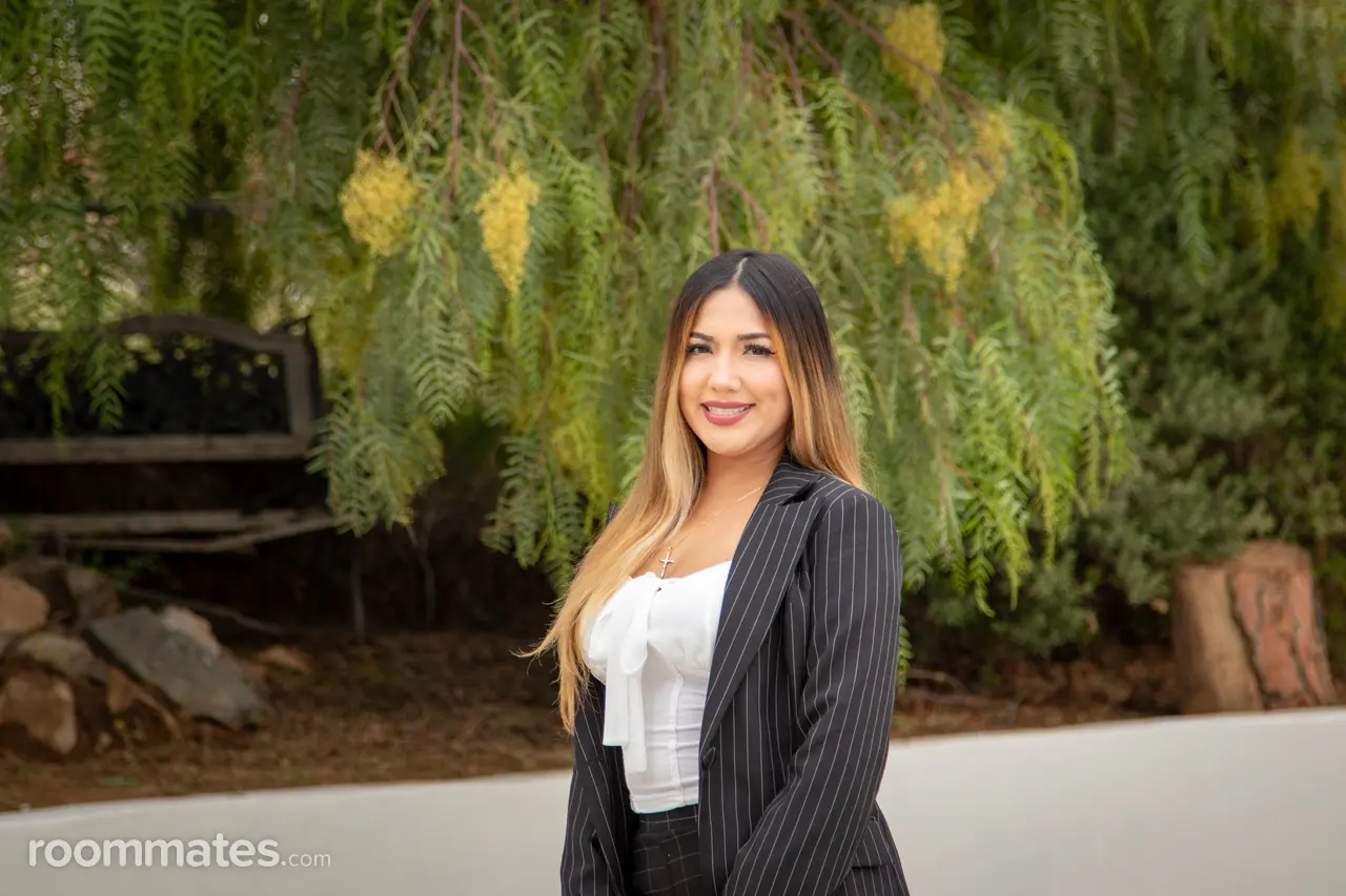 Profile photo 1 of 1