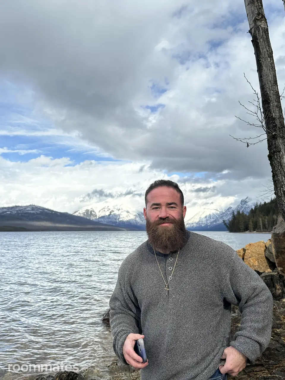 Profile photo 1 of 1