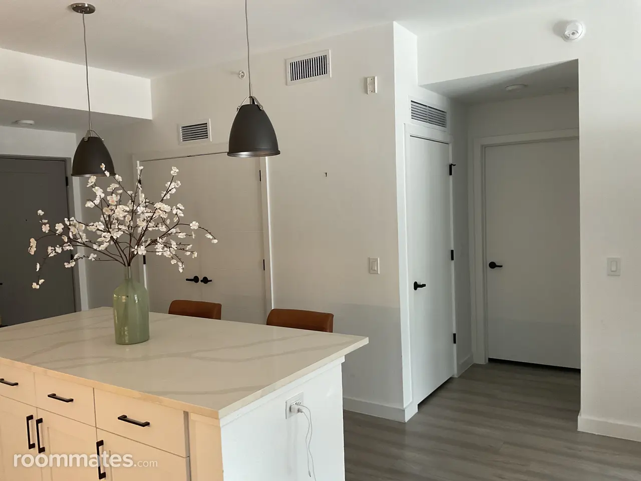 Profile photo 2 of 4