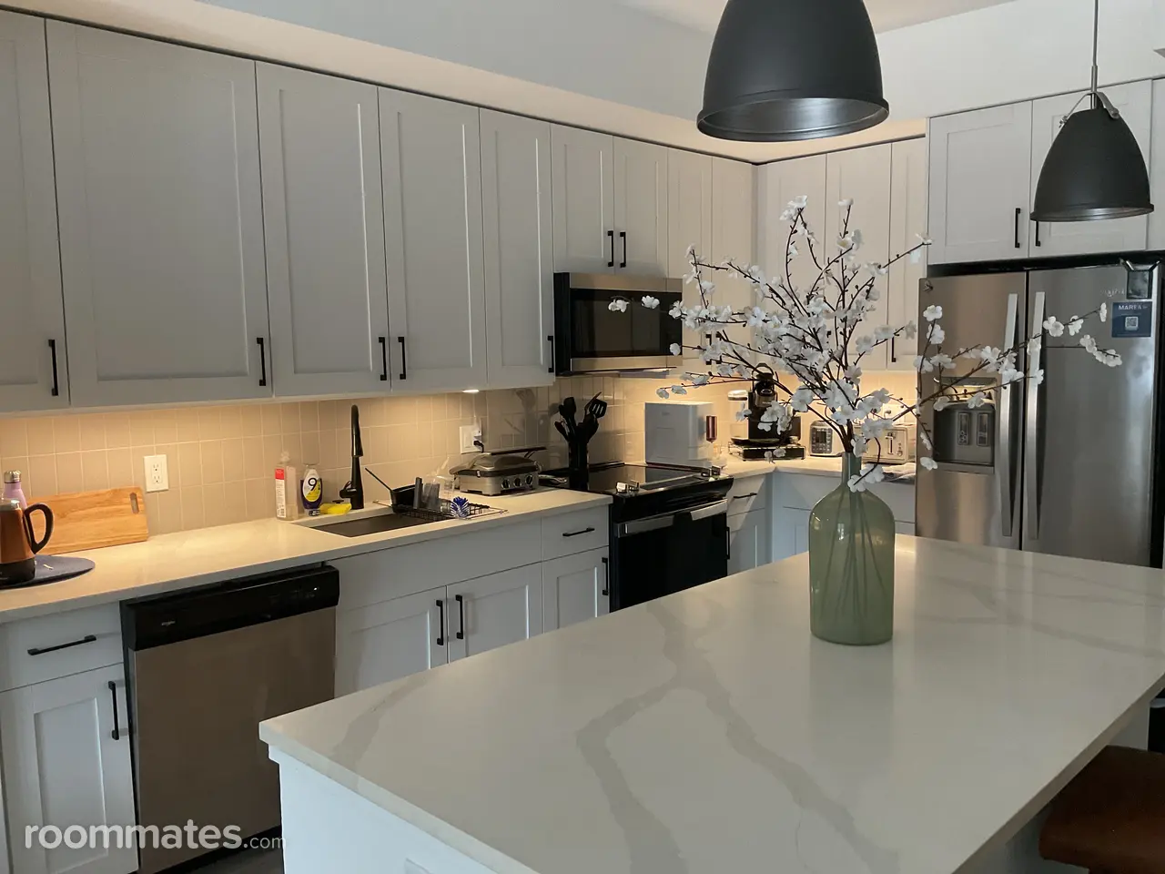 Profile photo 1 of 4