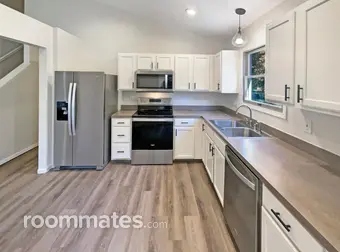 Room for rent in Columbus, OH $800, house