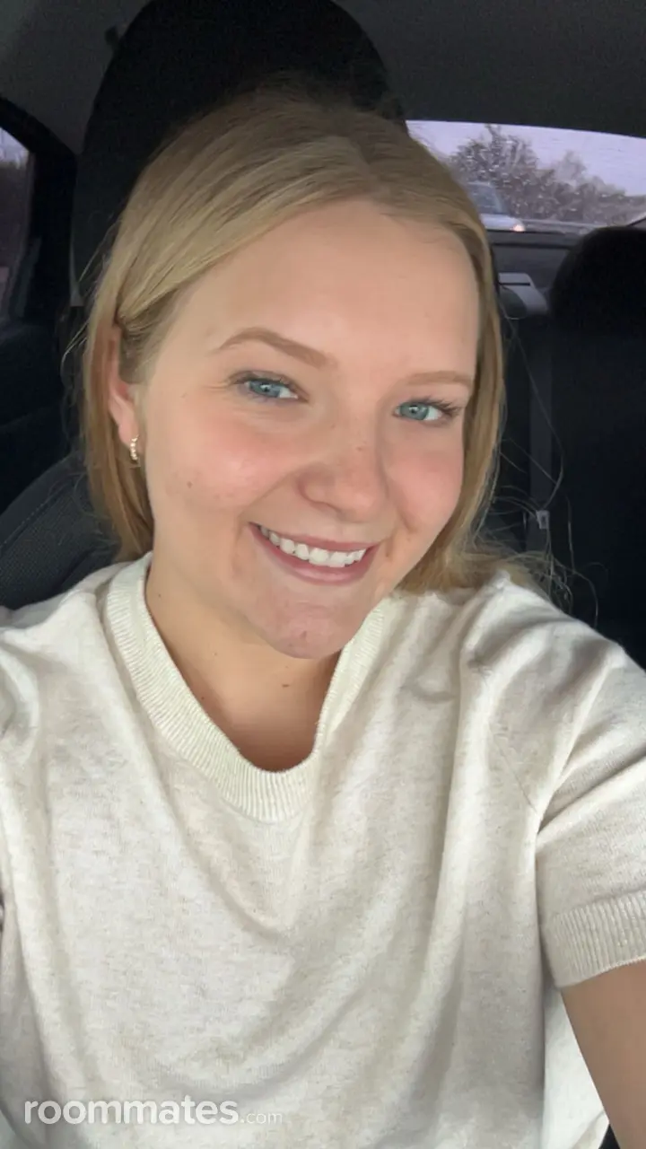 Profile photo 3 of 4