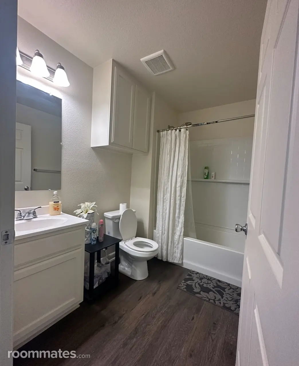 Profile photo 3 of 5