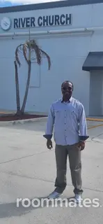 Roommate looking West Palm Beach, FL, $800