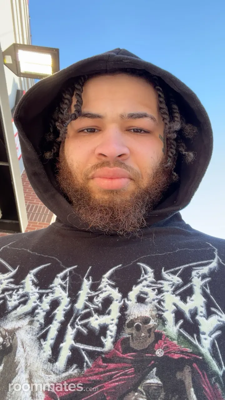 Profile photo 1 of 1