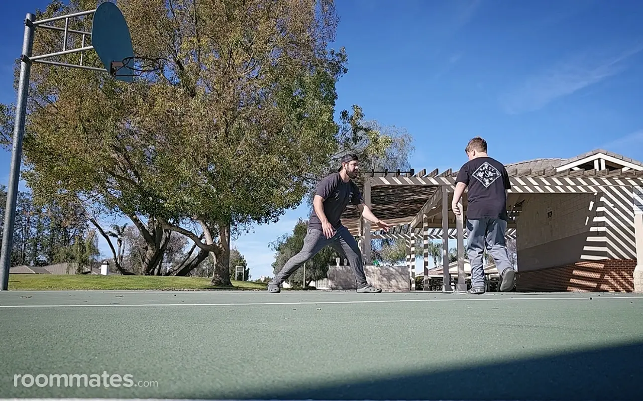 Profile photo 3 of 7