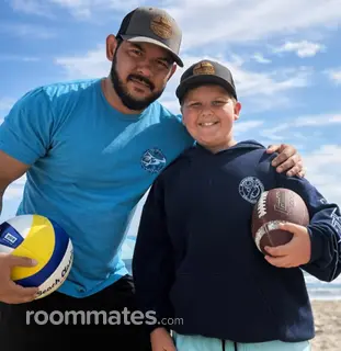 Roommate looking Bakersfield, CA, $1000