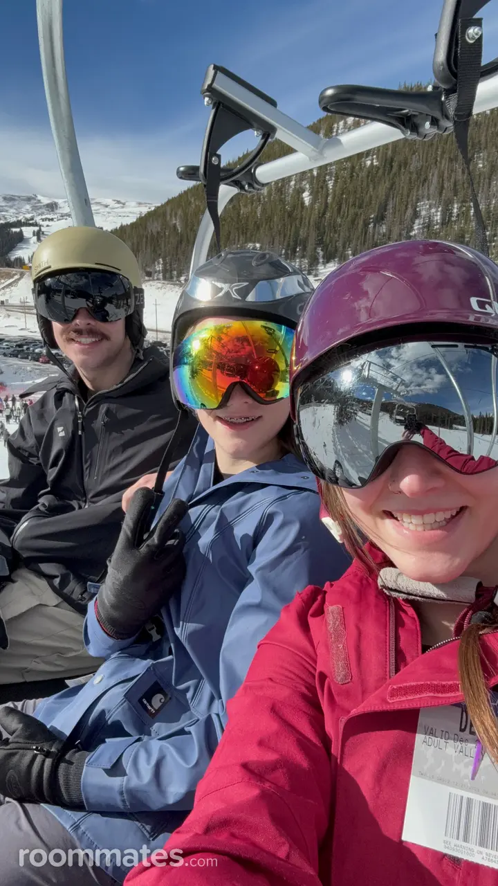 Profile photo 9 of 11