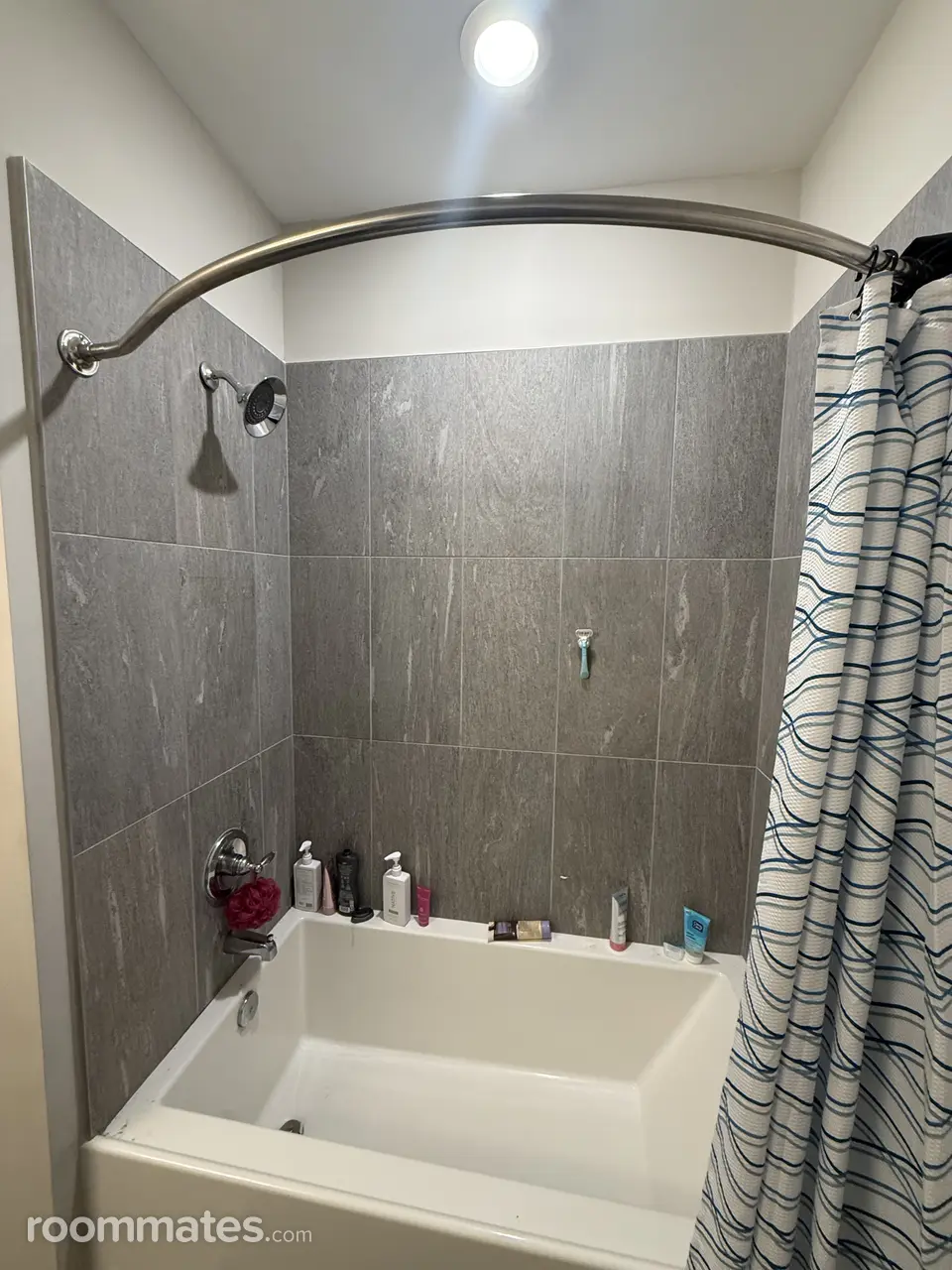 Profile photo 7 of 11