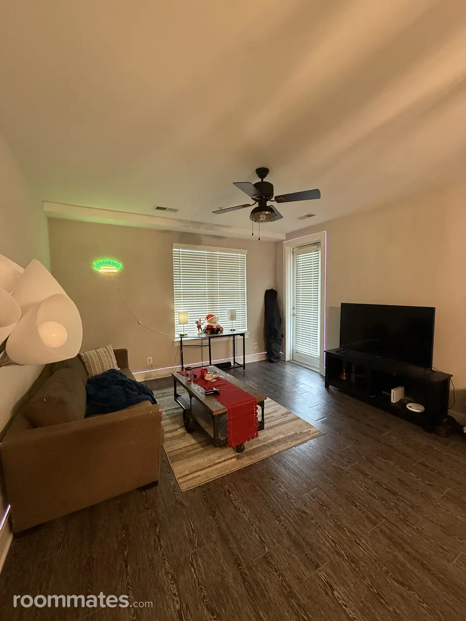 Profile photo 5 of 11