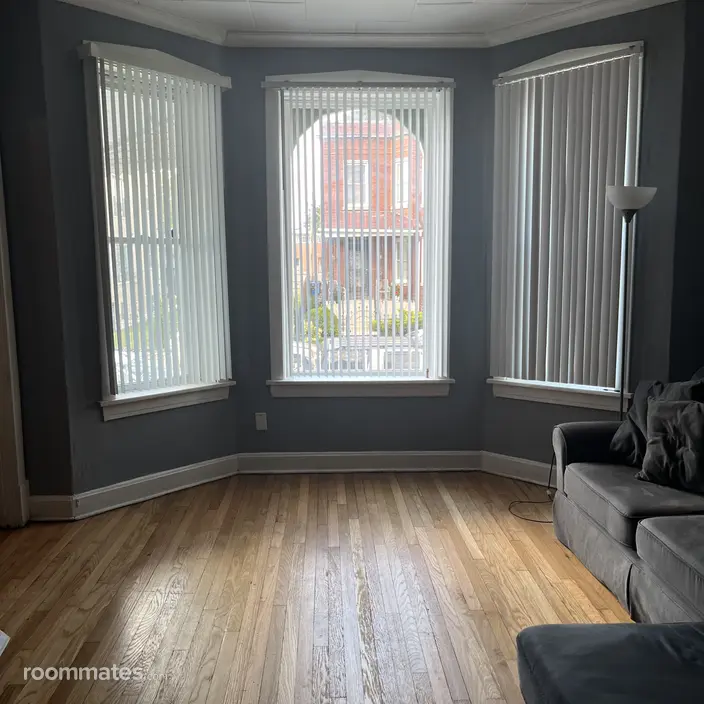 Room for rent in Chicago, IL $1000, house
