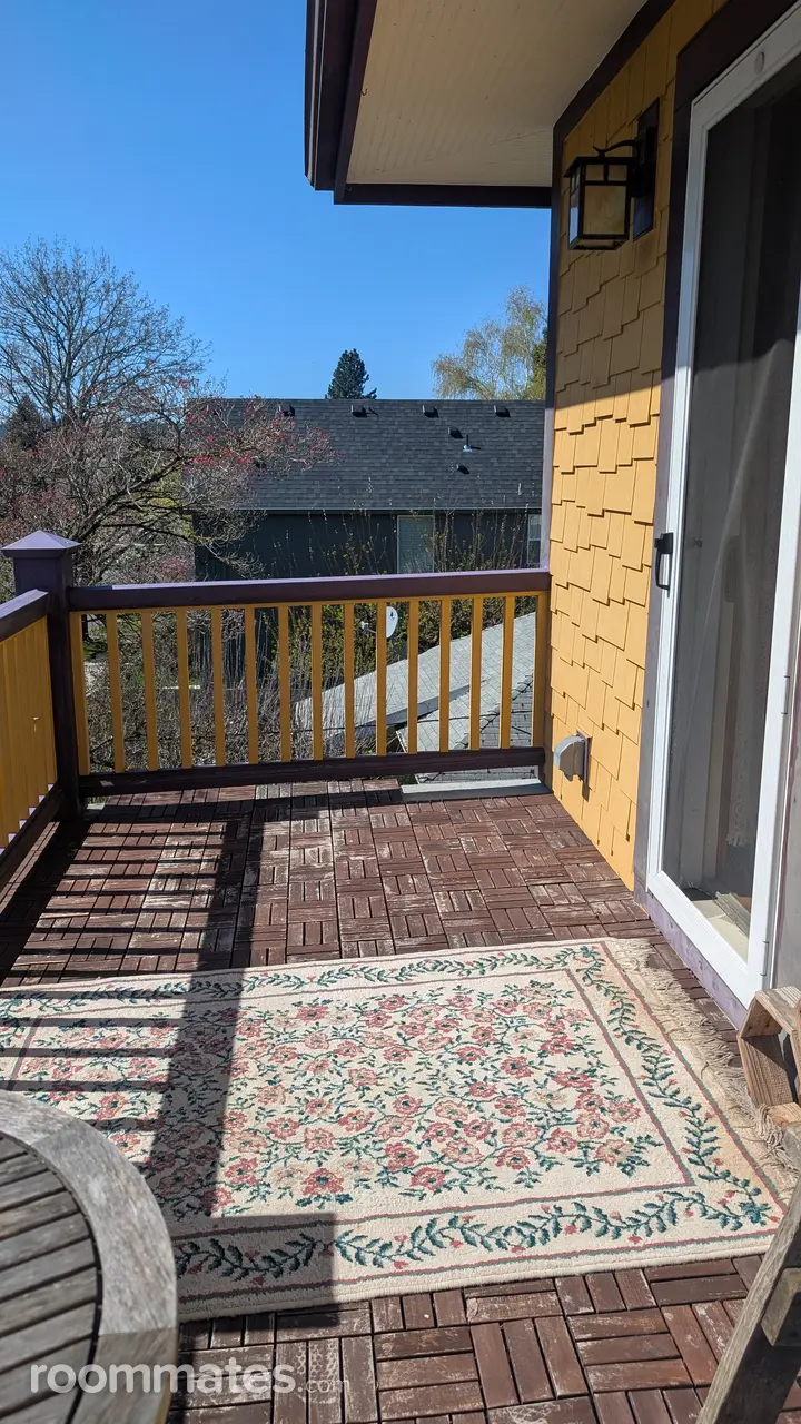 Profile photo 9 of 13