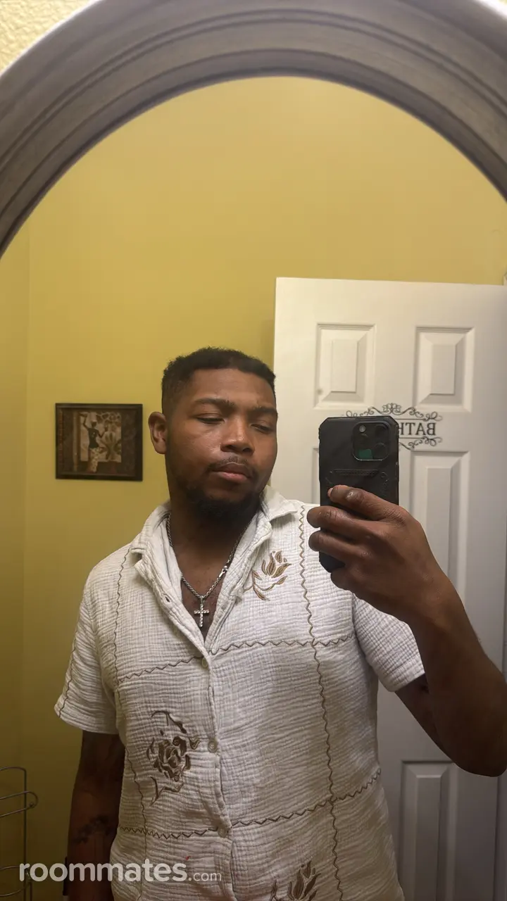 Profile photo 1 of 1