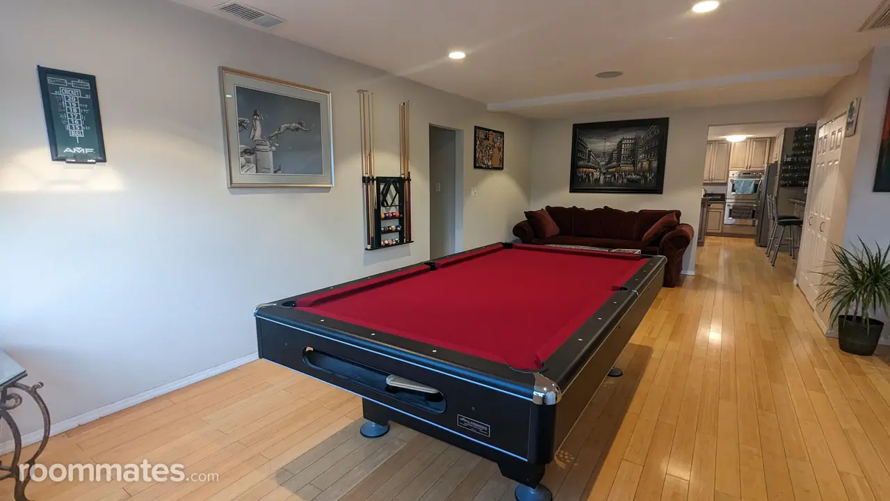 Profile photo 2 of 18