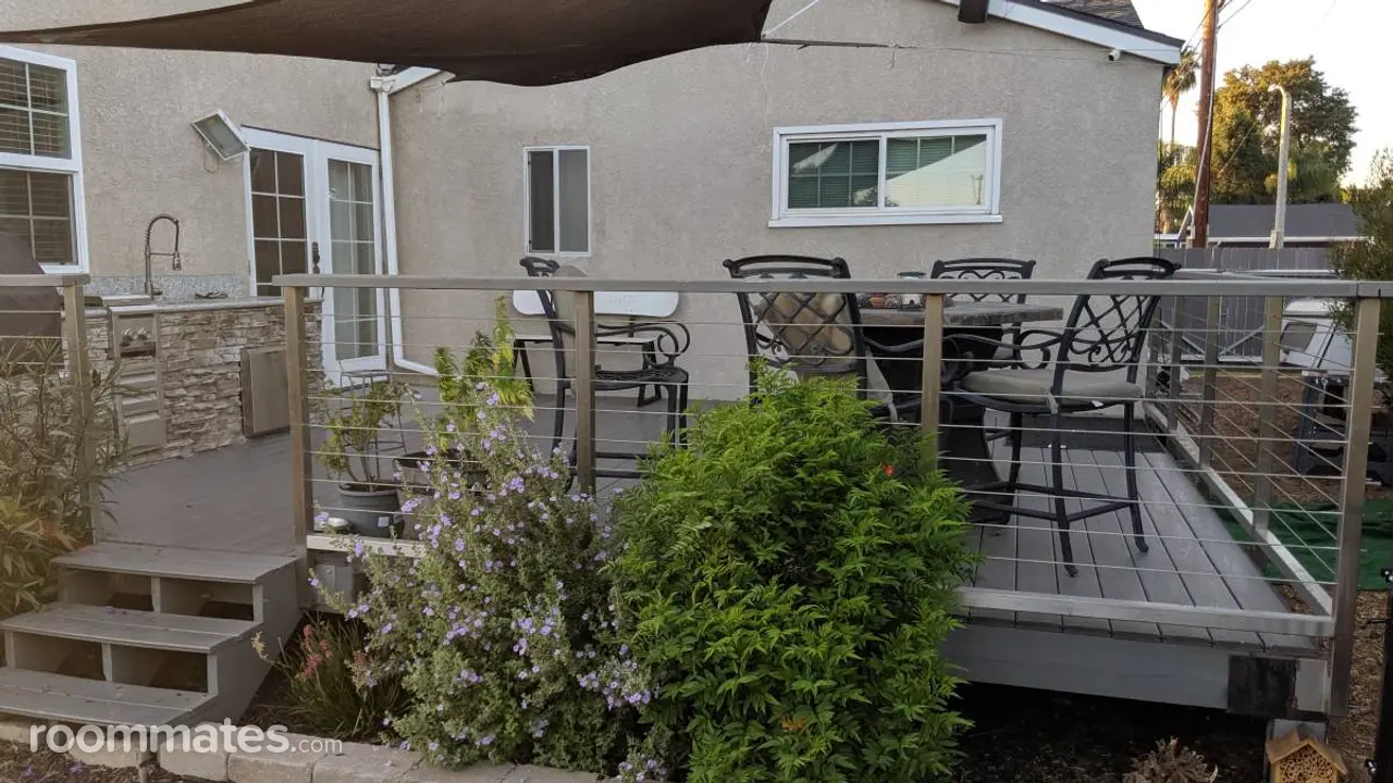 Profile photo 4 of 18