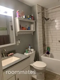 Room for rent in South Chicago Heights, IL $900, house
