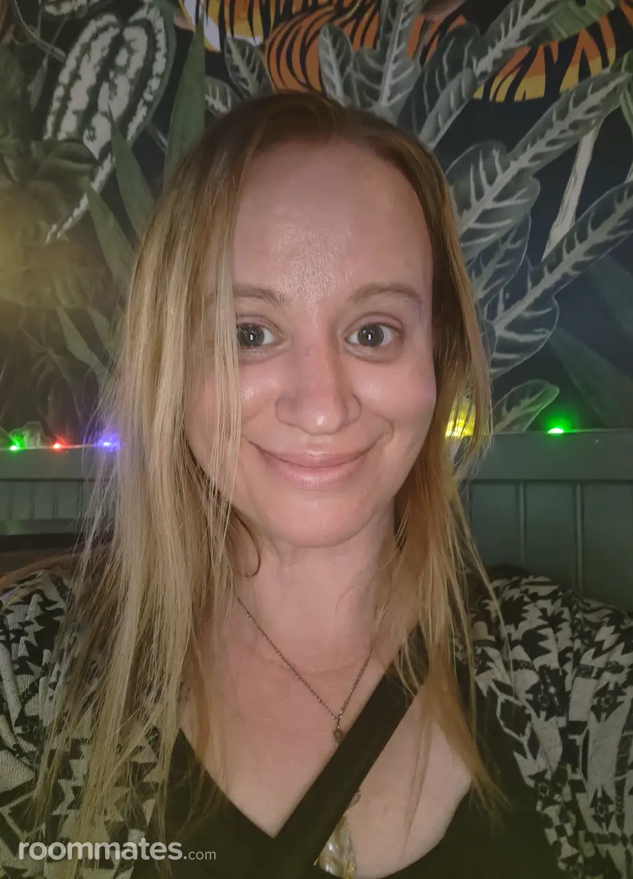 Profile photo 1 of 2