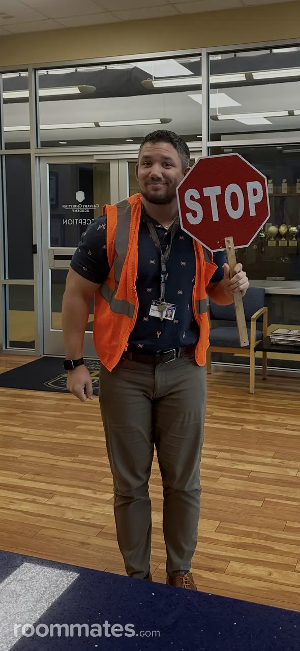 Profile photo 8 of 8