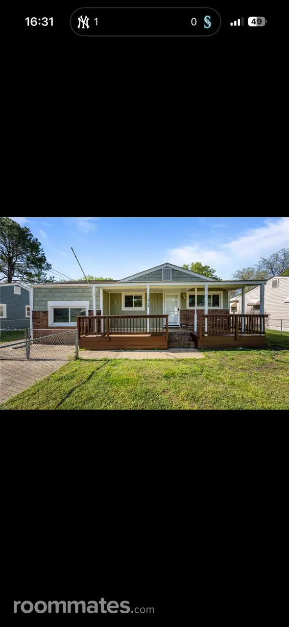 Profile photo 1 of 2