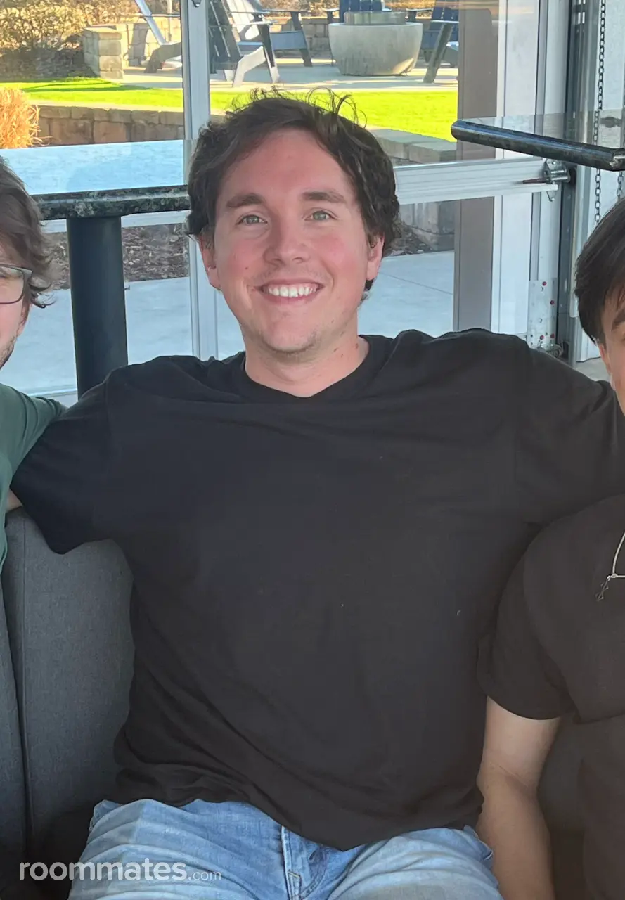 Profile photo 1 of 1