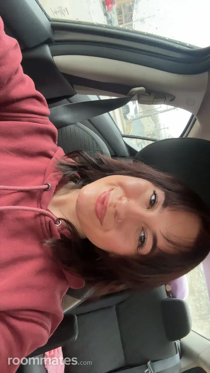 Profile photo 1 of 10