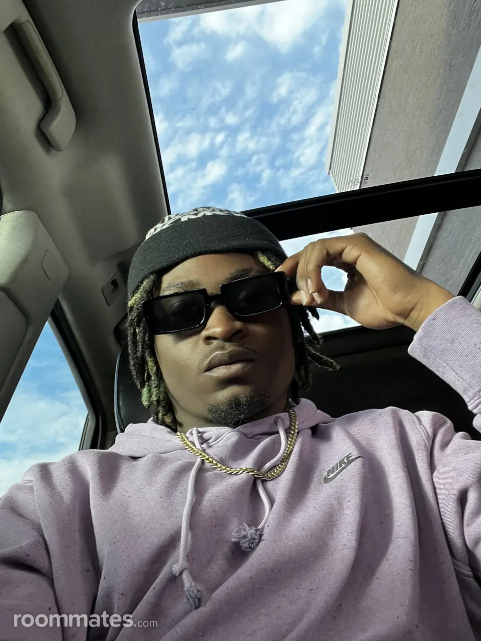 Profile photo 1 of 1