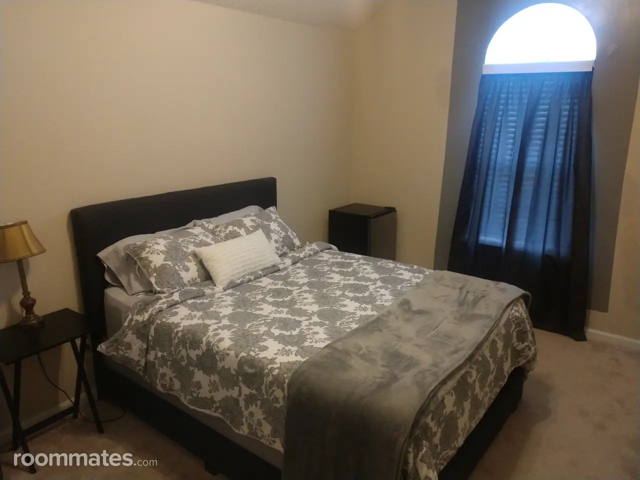 Profile photo 4 of 5