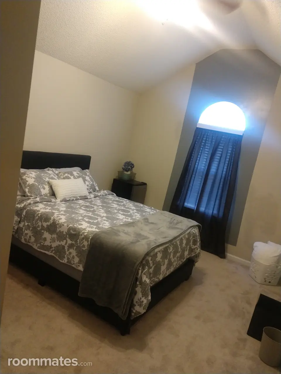 Profile photo 3 of 5