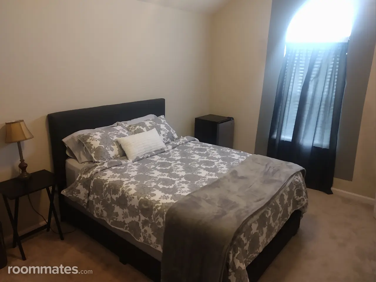 Profile photo 1 of 5