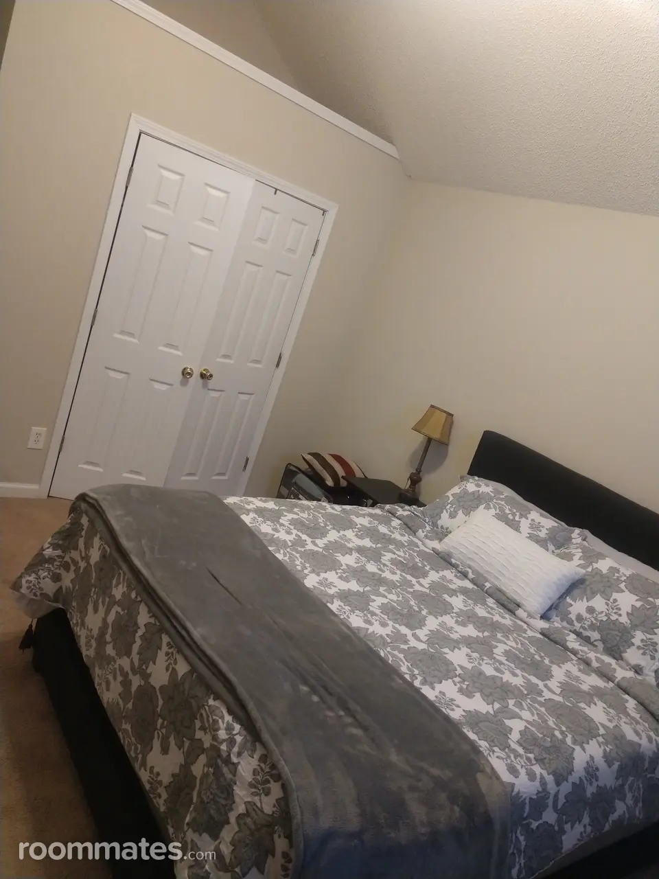 Profile photo 2 of 5