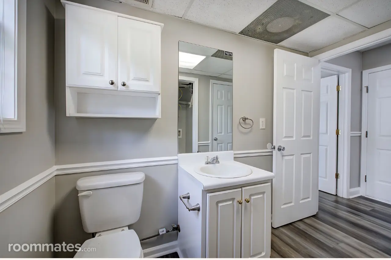 Profile photo 2 of 5