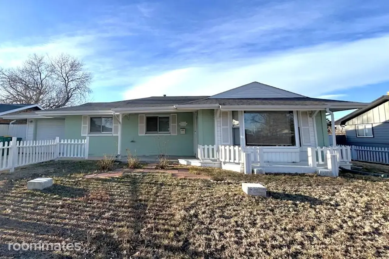 Profile photo 11 of 11