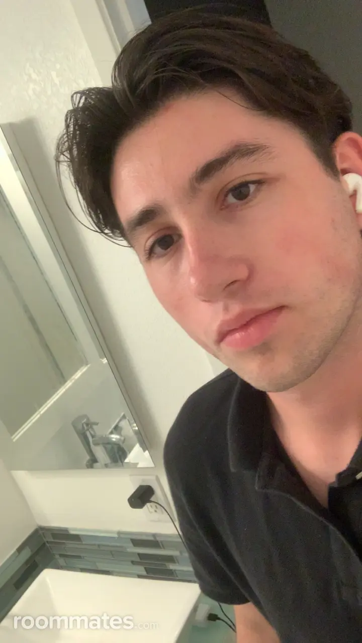 Profile photo 1 of 1