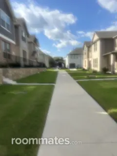 Room for rent in Haltom City, TX $730, house