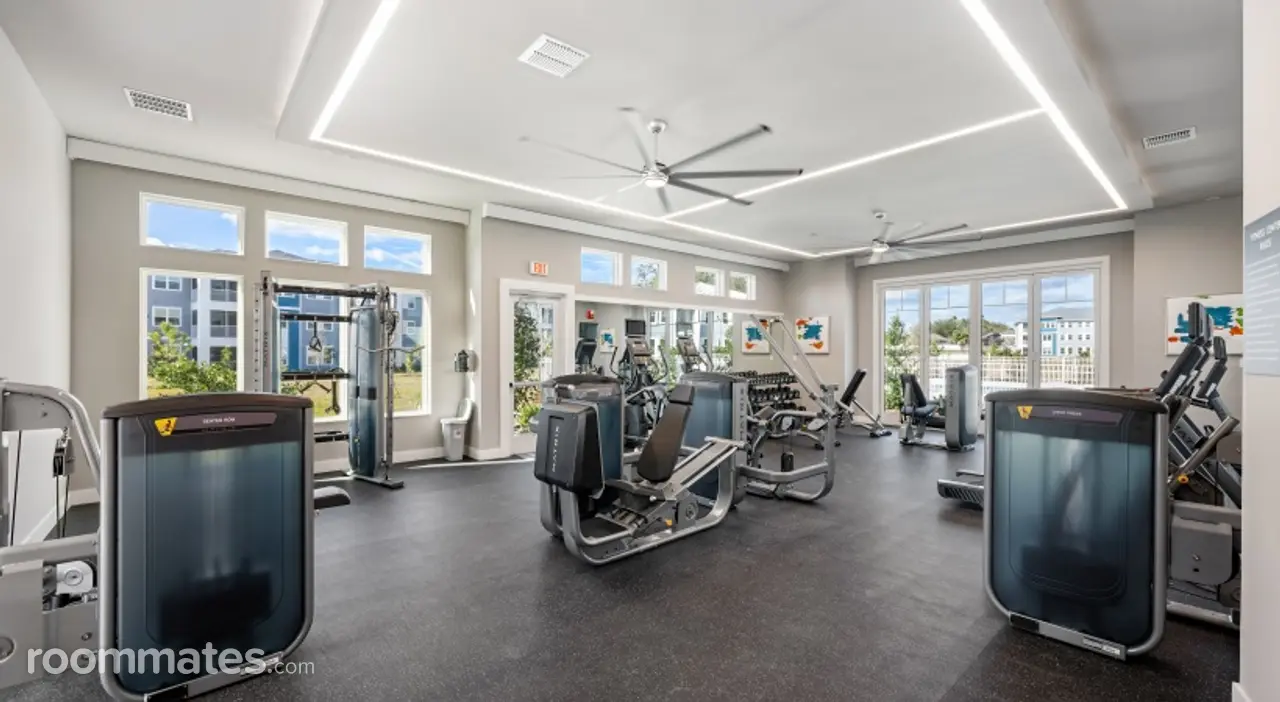 Profile photo 9 of 14