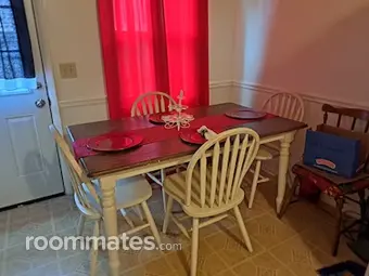 Room for rent in Birmingham, AL $600, townhouse