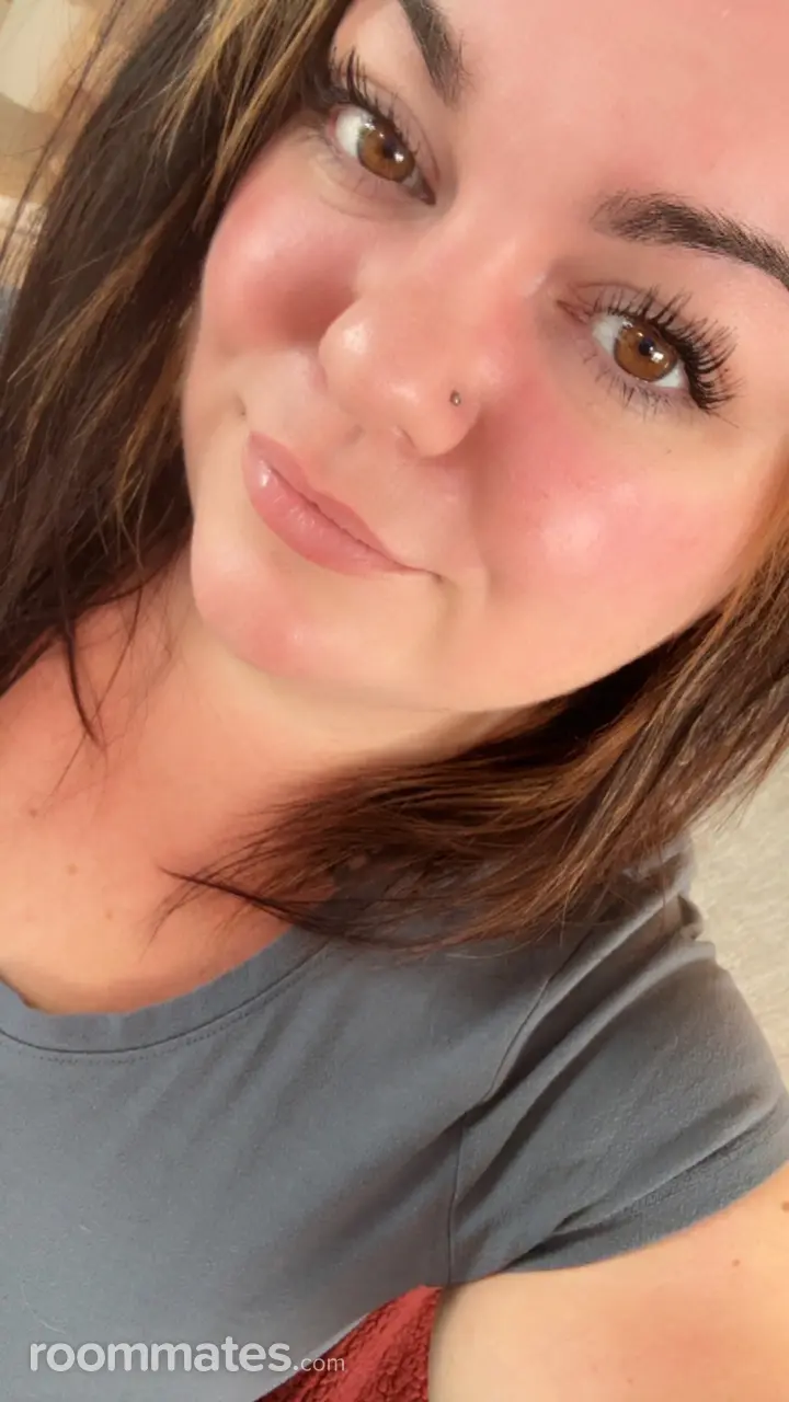 Profile photo 13 of 18